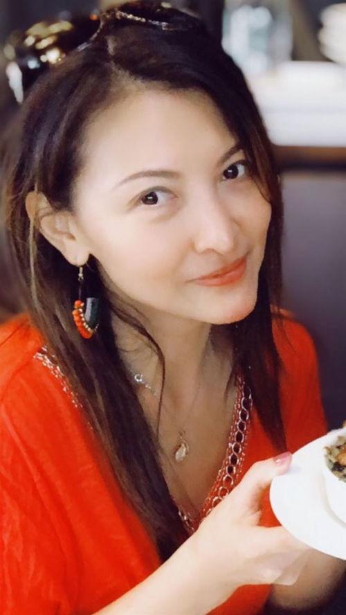 廖丽君的老公,揭秘他的事业与家庭生活