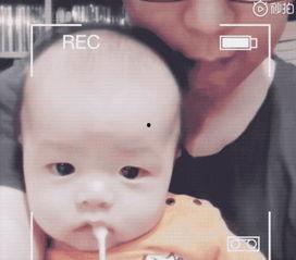 宝宝吐奶视频,温馨育儿瞬间回顾